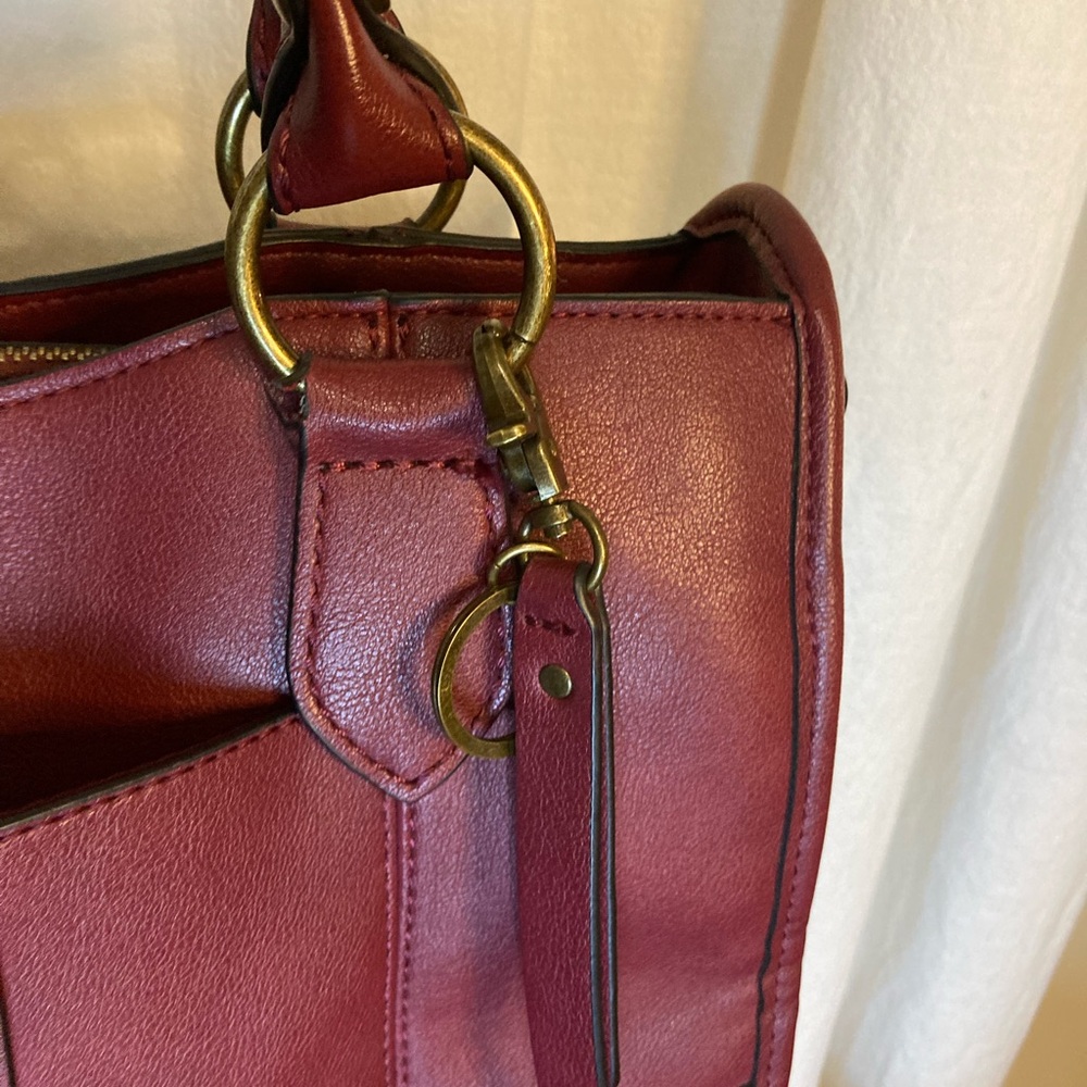 FRYE & Co VINTG BURGANDY Leather Handbag - Picture 6 of 10